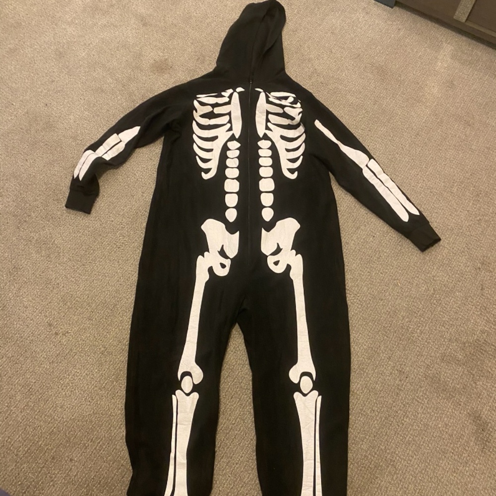 Men’s skeleton onsie